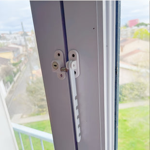 Ein Ensemble von Fenster- und Metallfensterbegrenzern mit Sicherheitsverriegelung, Antivent-Befestigung, Rouille- und Feuchtigkeitsbeständigkeit, Häkelarbeit für Tür und Fenster ohne Batterie, einfache Installation
